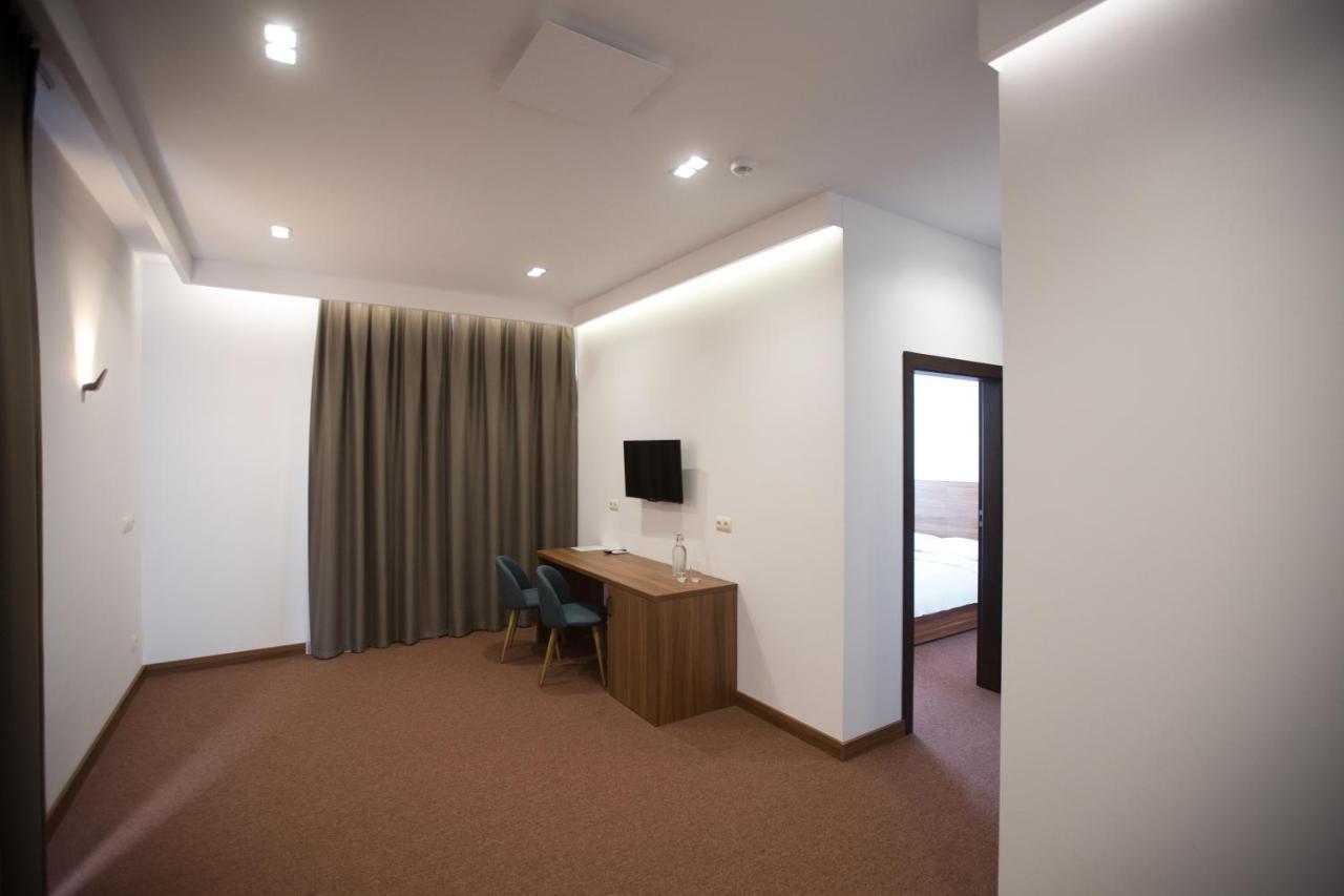 Hotel Rubin Stara Blotnica Exterior photo